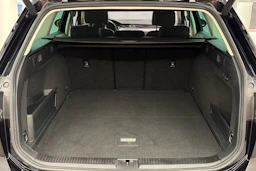 met. musta Volkswagen Passat 2016 kuva 23.