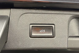 met. musta Volkswagen Passat 2016 kuva 24.