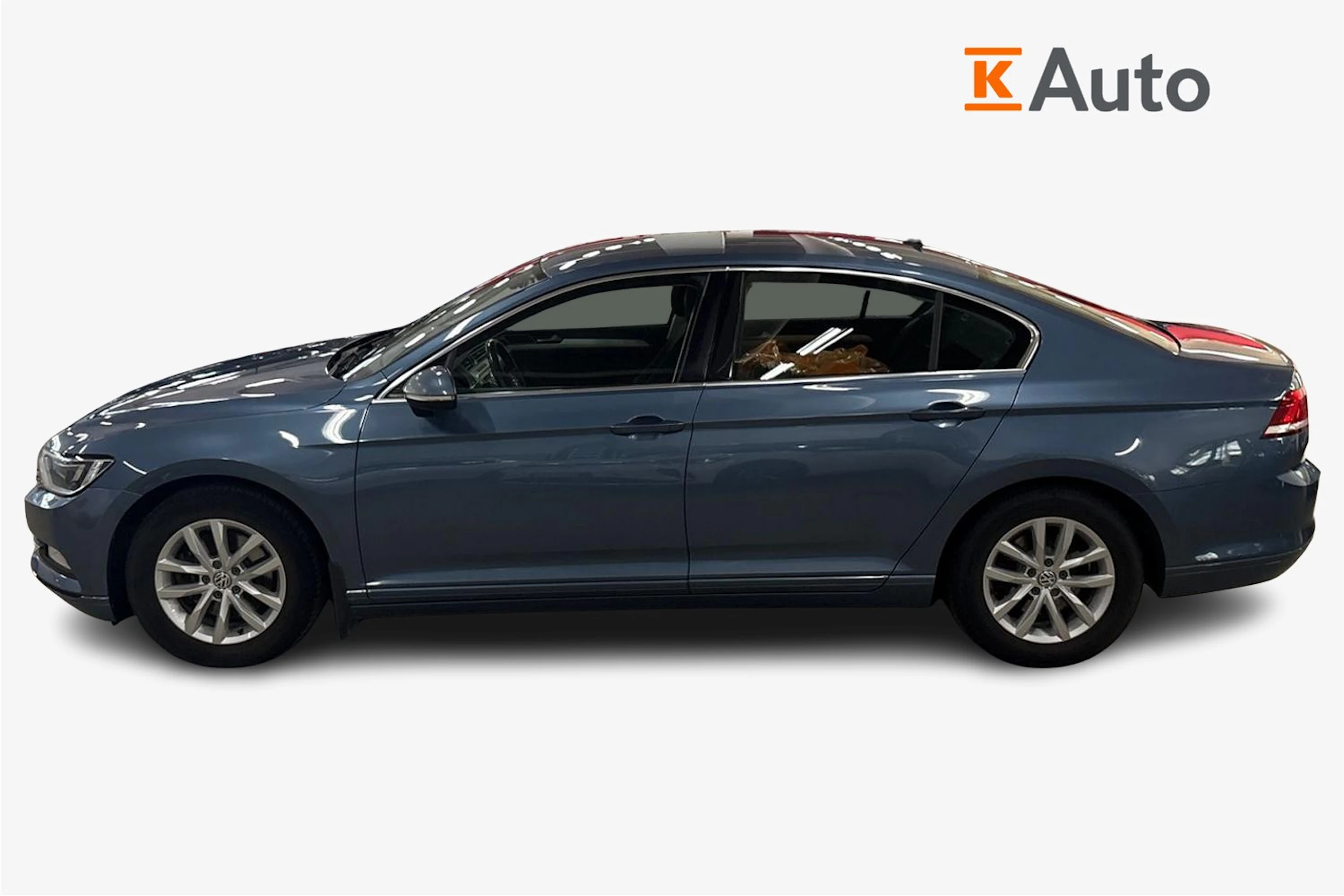 Sininen Volkswagen PASSAT 2016 kuva 5.