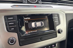 Sininen Volkswagen PASSAT 2016 kuva 12.