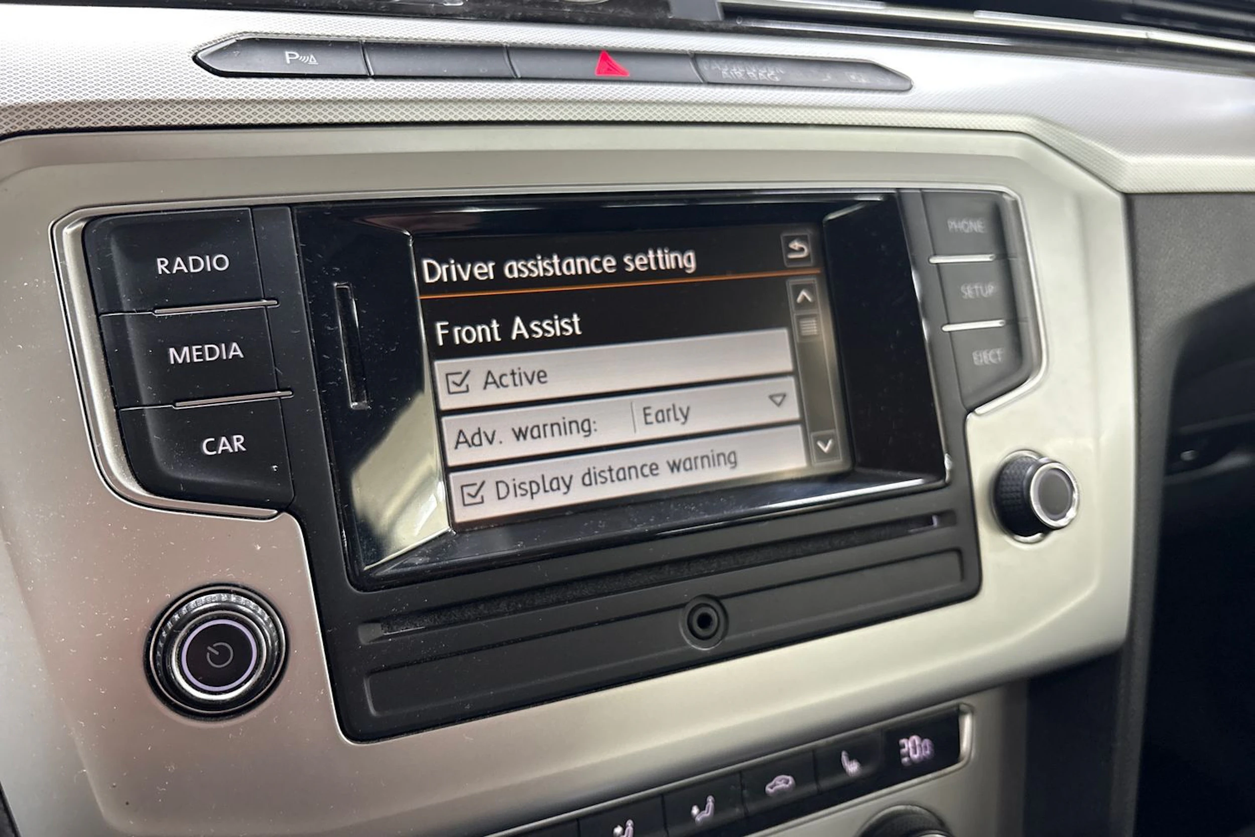 Sininen Volkswagen PASSAT 2016 kuva 13.