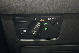 Sininen Volkswagen PASSAT 2016 kuva 14.