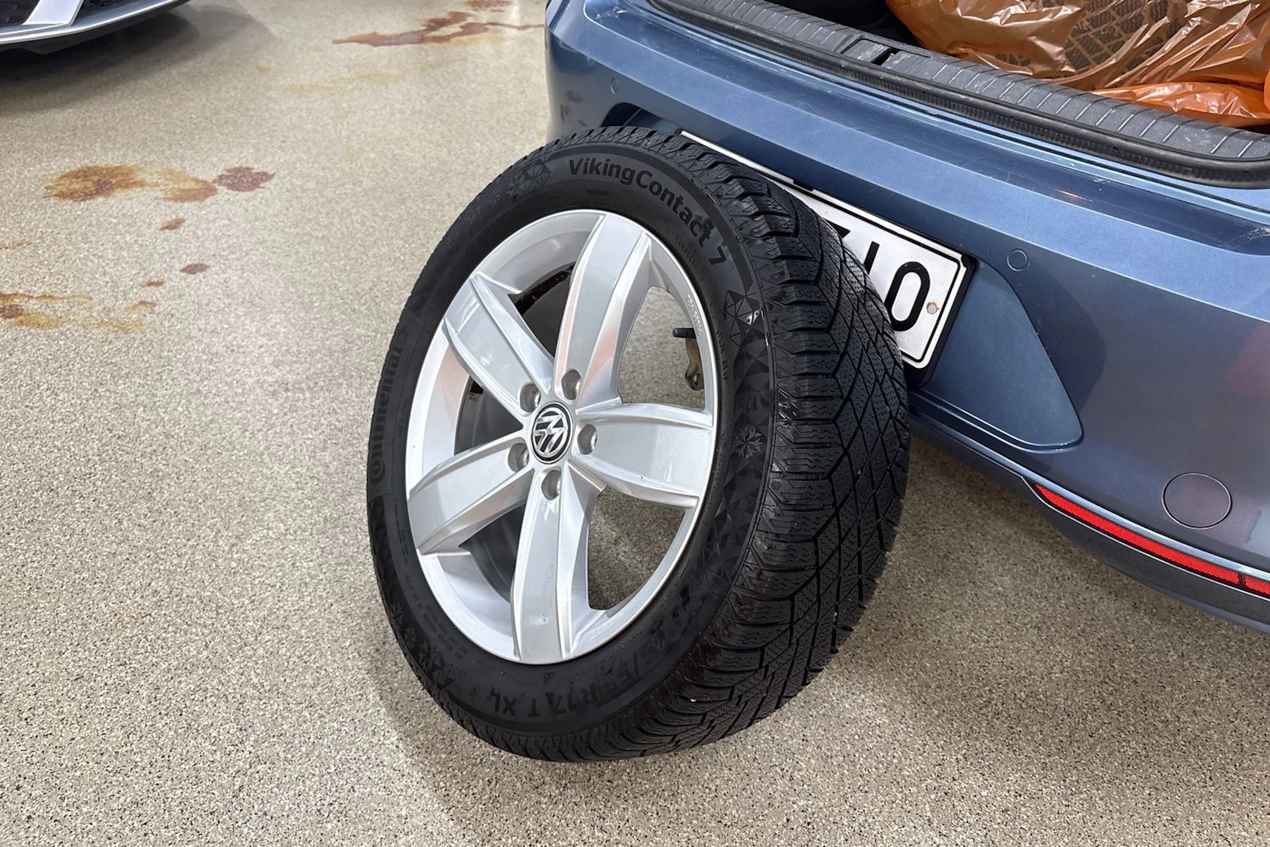 Sininen Volkswagen PASSAT 2016 kuva 17.