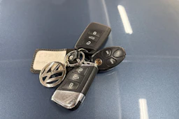Sininen Volkswagen PASSAT 2016 kuva 18.
