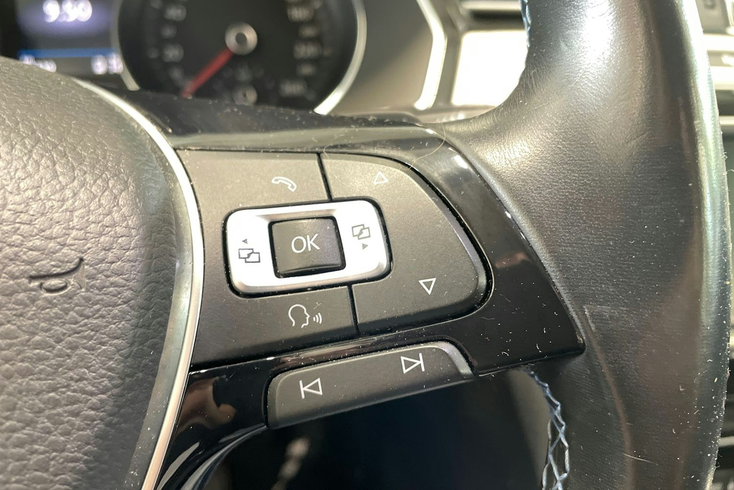 valkoinen Volkswagen Passat 2016 kuva 17.