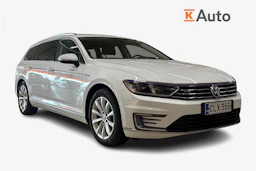 valkoinen Volkswagen Passat 2016 kuva 1.