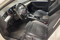valkoinen Volkswagen Passat 2016 kuva 6.