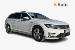 valkoinen Volkswagen Passat 2016 kuva 1.