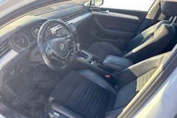 valkoinen Volkswagen Passat 2016 kuva 3.