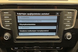 valkoinen Volkswagen Passat 2016 kuva 23.