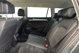 harmaa Volkswagen Passat 2016 kuva 10.