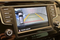 harmaa Volkswagen Passat 2016 kuva 22.