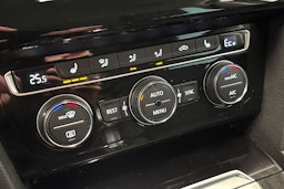harmaa Volkswagen Passat 2016 kuva 23.