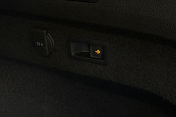 harmaa Volkswagen Passat 2016 kuva 28.