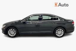 harmaa Volkswagen Passat 2016 kuva 5.