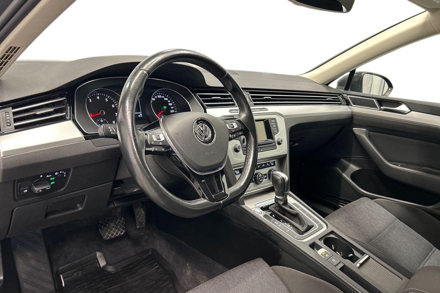 Volkswagen Passat 2016, kuva 6/27