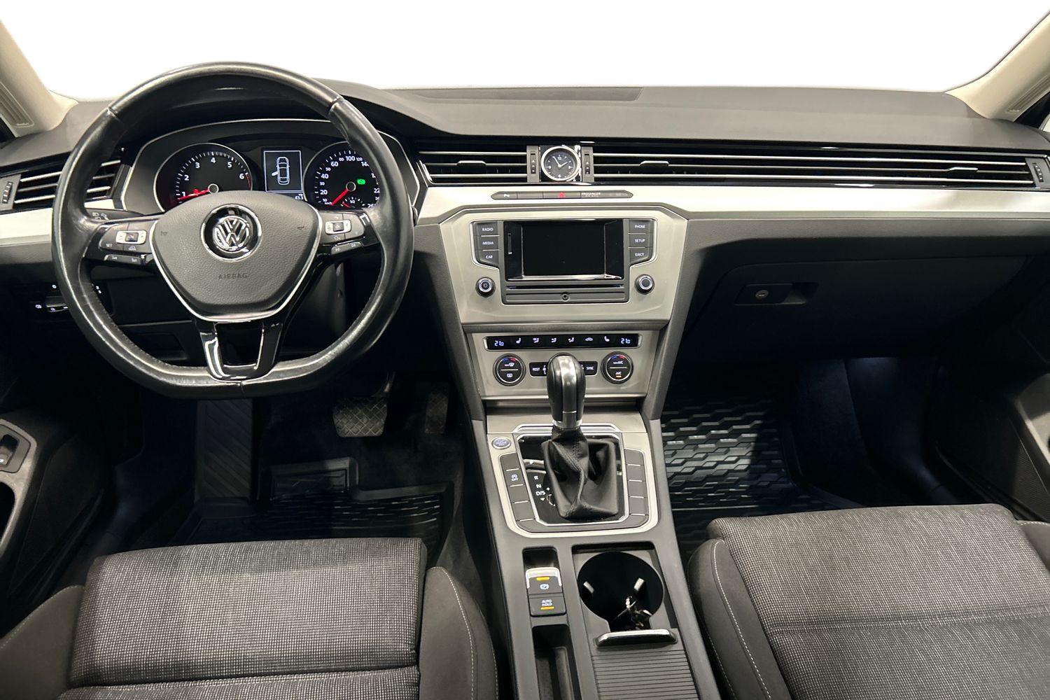 Volkswagen Passat 2016, kuva 7/27