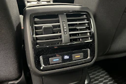 harmaa Volkswagen Passat 2016 kuva 12.