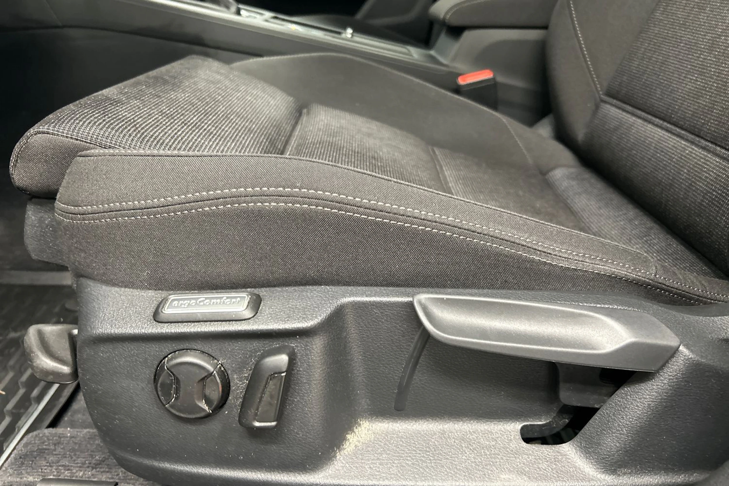 harmaa Volkswagen Passat 2016 kuva 15.