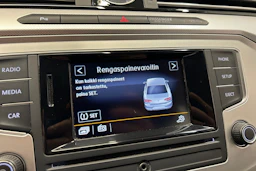 harmaa Volkswagen Passat 2016 kuva 20.