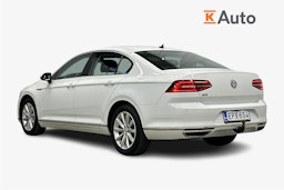 valkoinen Volkswagen Passat 2016 kuva 2.