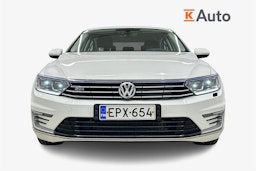 valkoinen Volkswagen Passat 2016 kuva 5.
