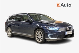 sininen Volkswagen Passat 2016 kuva 1.