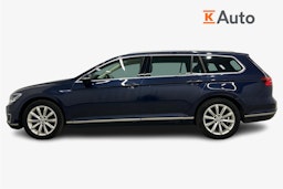 sininen Volkswagen Passat 2016 kuva 5.