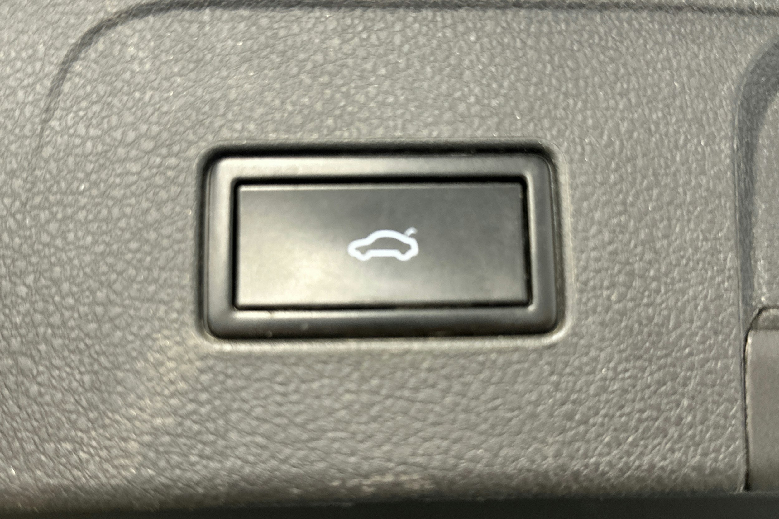 sininen Volkswagen Passat 2016 kuva 27.