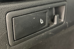 sininen Volkswagen Passat 2016 kuva 28.