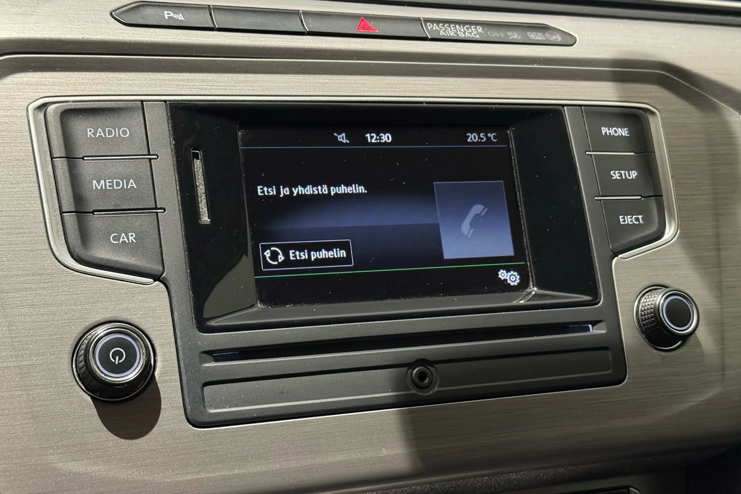 valkoinen Volkswagen Passat 2016 kuva 21.