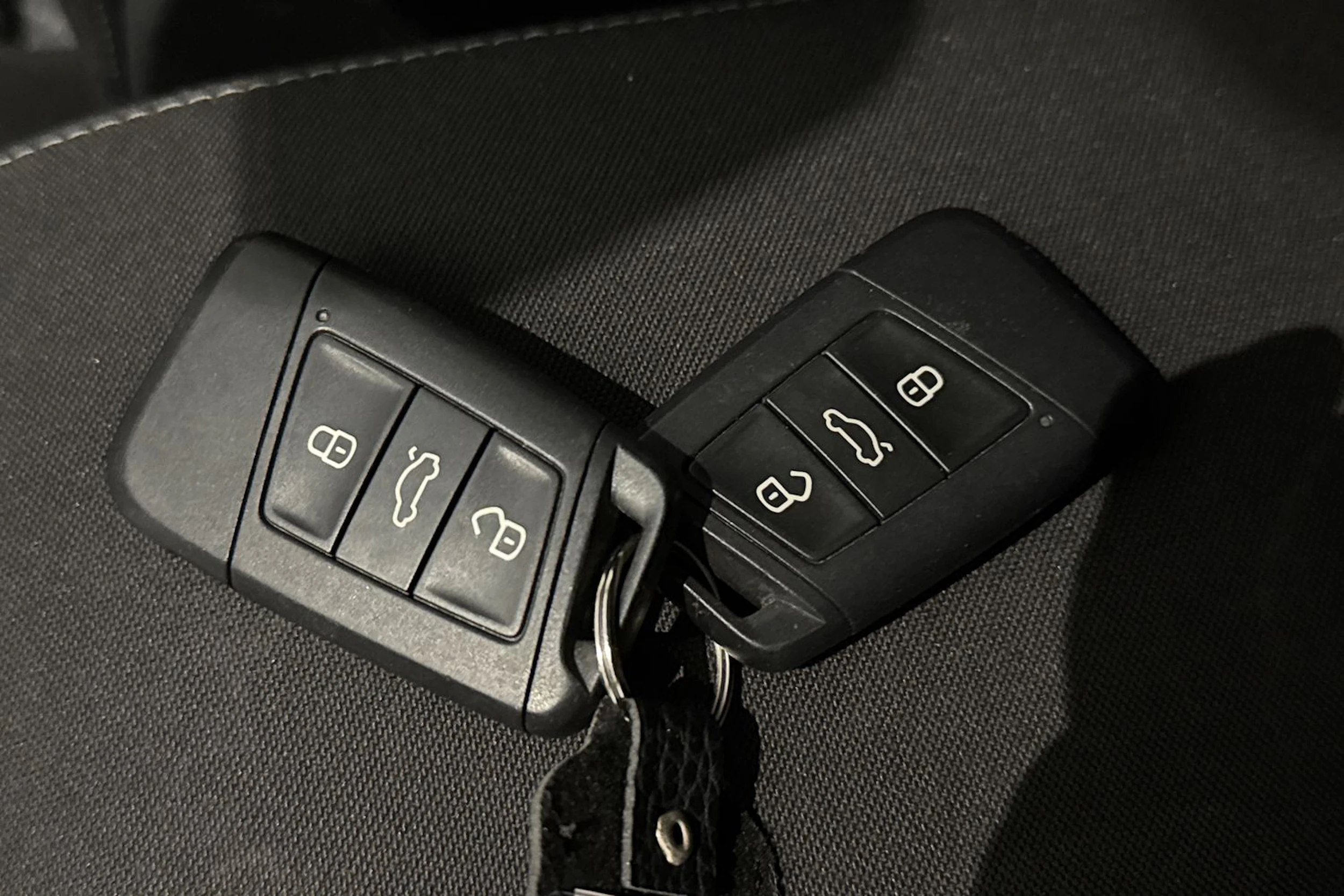 valkoinen Volkswagen Passat 2016 kuva 23.