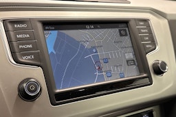 sininen Volkswagen Passat 2016 kuva 20.