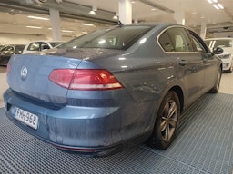 Sininen Volkswagen PASSAT 2016 kuva 2.