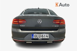 harmaa Volkswagen Passat 2016 kuva 3.