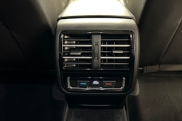 harmaa Volkswagen Passat 2016 kuva 15.
