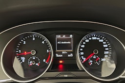 harmaa Volkswagen Passat 2016 kuva 21.