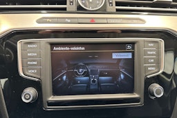 harmaa Volkswagen Passat 2016 kuva 24.