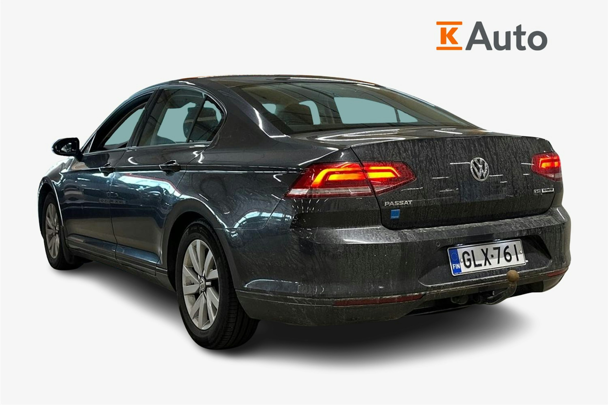 harmaa Volkswagen Passat 2016 kuva 2.