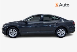 harmaa Volkswagen Passat 2016 kuva 6.