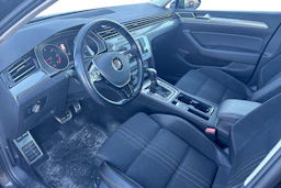 Ruskea (beige) Volkswagen PASSAT 2016 kuva 3.