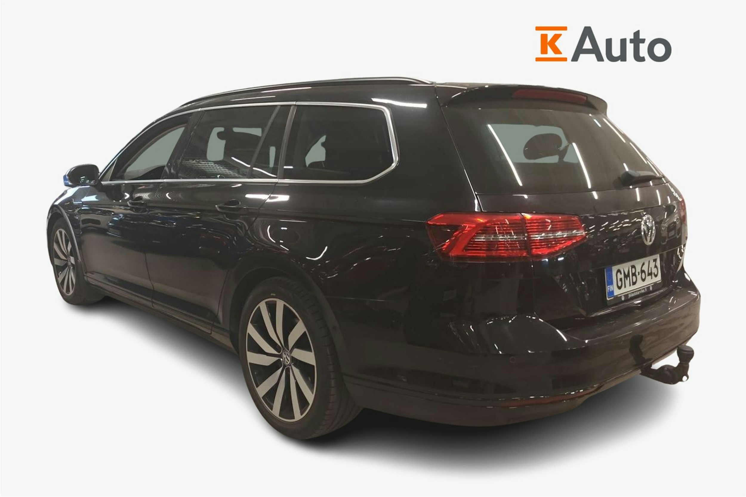 musta Volkswagen Passat 2016 kuva 2.