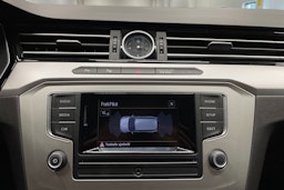 musta Volkswagen Passat 2016 kuva 17.