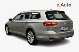 harmaa Volkswagen Passat 2016 kuva 2.