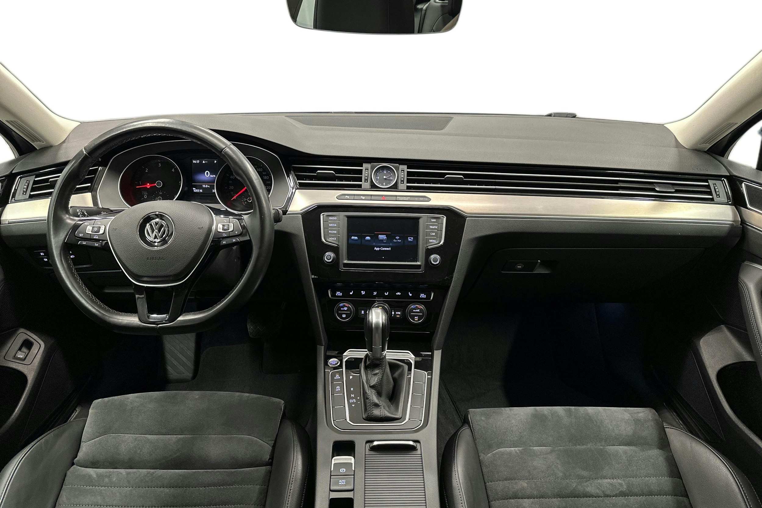 harmaa Volkswagen Passat 2016 kuva 9.