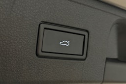 harmaa Volkswagen Passat 2016 kuva 15.