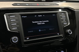 harmaa Volkswagen Passat 2016 kuva 25.