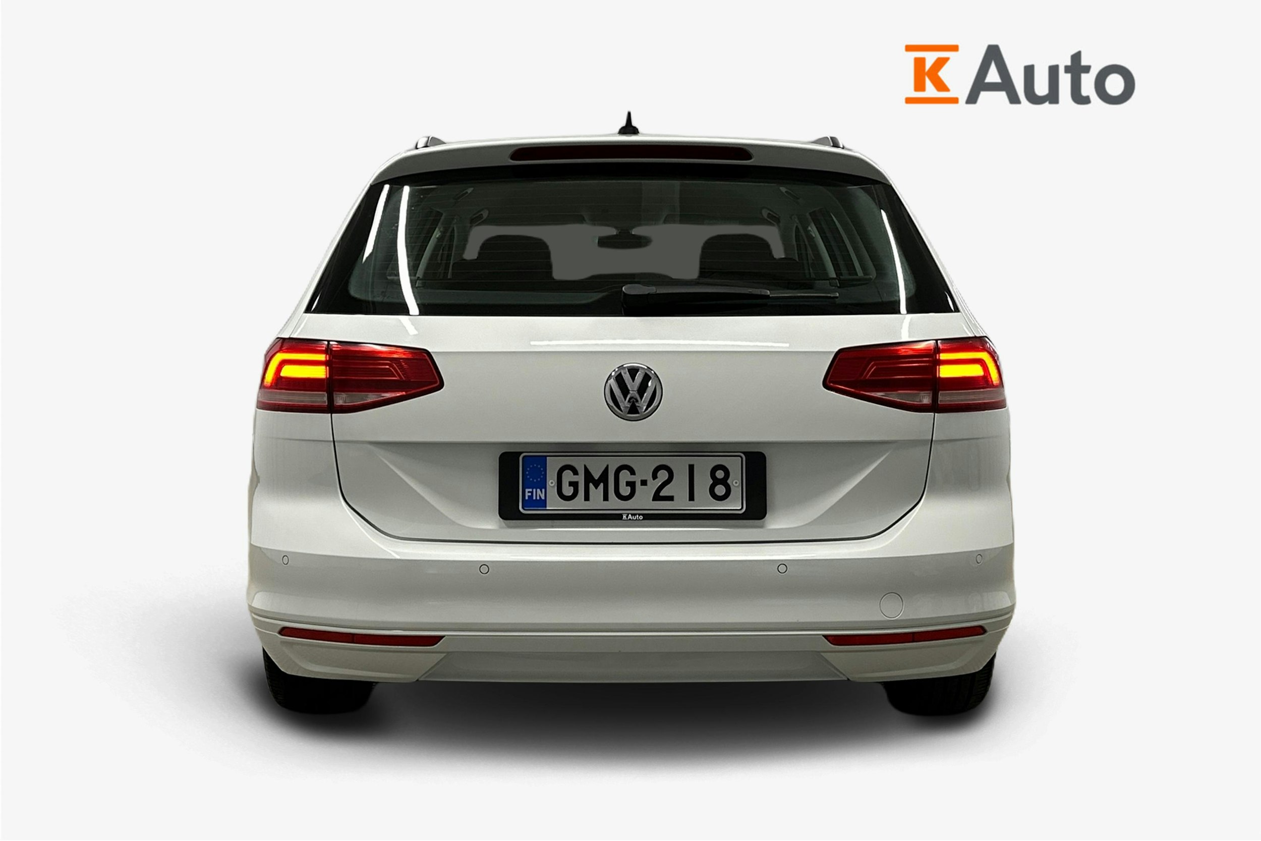 valkoinen Volkswagen Passat 2016 kuva 3.