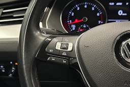 valkoinen Volkswagen Passat 2016 kuva 19.