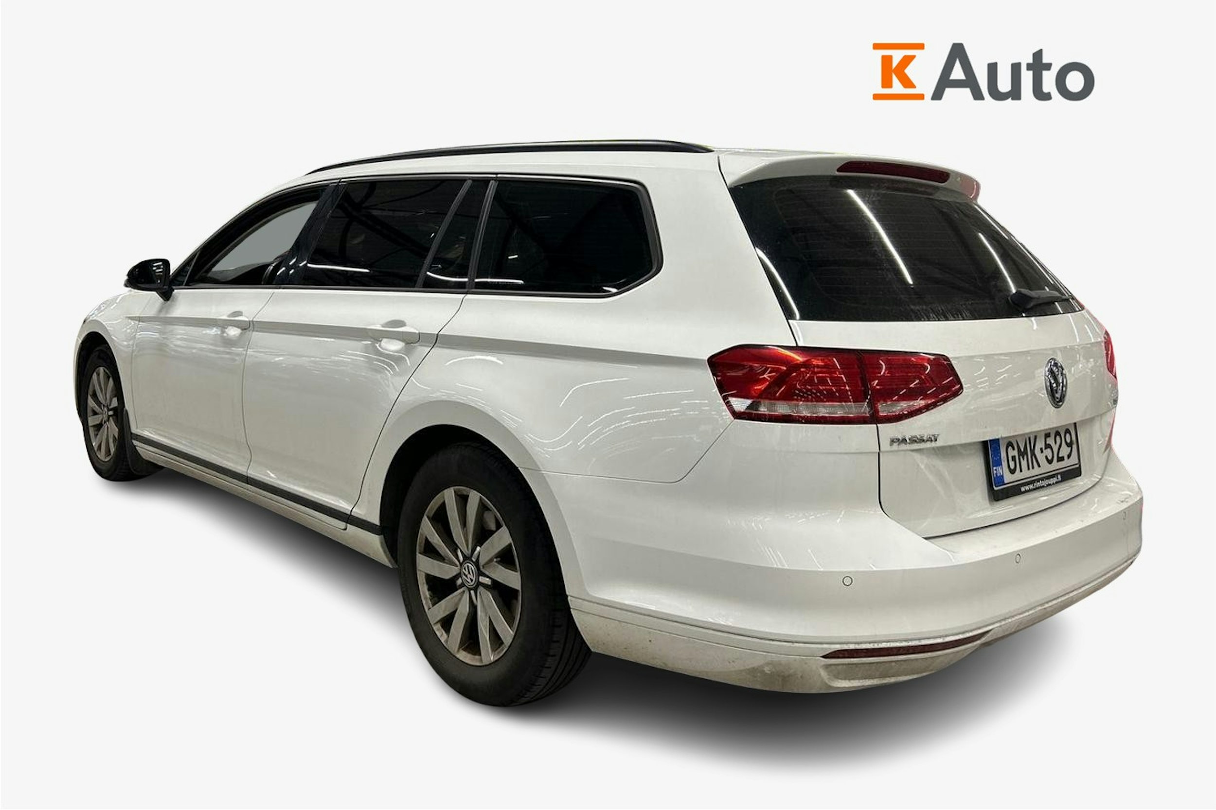 valkoinen Volkswagen Passat 2016 kuva 2.